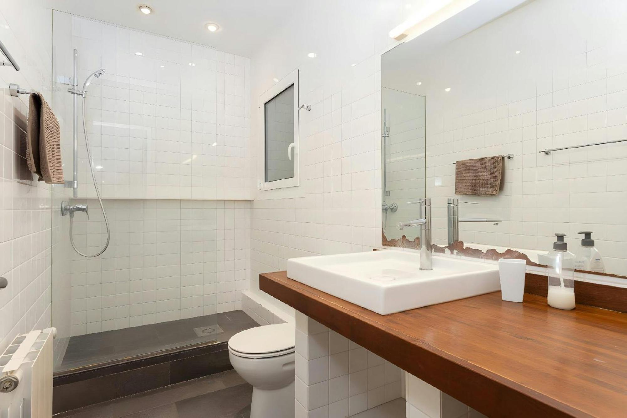 Filmoteca Sarria 1- Wifi Quiet Bright Comfi Apartment Barcelona Exterior photo