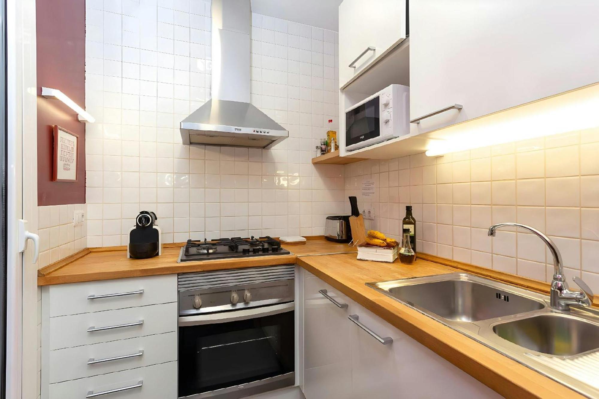 Filmoteca Sarria 1- Wifi Quiet Bright Comfi Apartment Barcelona Exterior photo